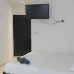 Room In Guest Room - C5-L Room Near The Sea With Pool Air Conditioning And Wifi